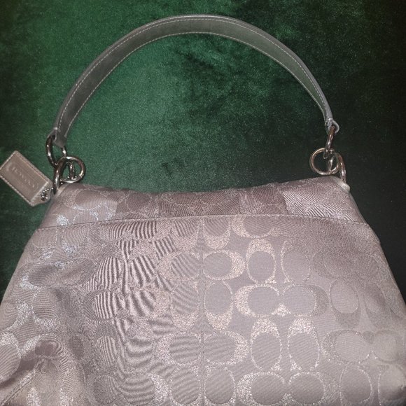 EUC - Coach Handbag Silver Gray Metal Signature monogram without a bear keychain - Picture 6 of 12